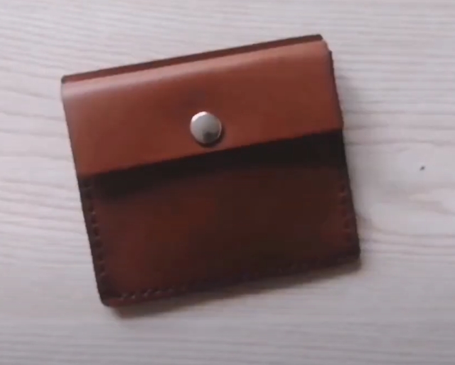 cardholder with a small change compartment from strong thread 003 thumbs