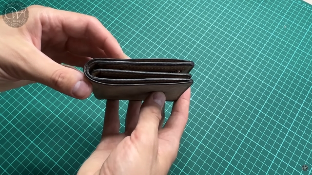 bi fold wallet wild leather craft 002 thumbs