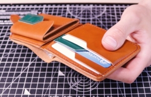 Free Pattern Bifold Wallet with Coin Section from Contribution