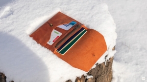 Free pattern Purse for car documents and a passport from In the workshop at Vestgara