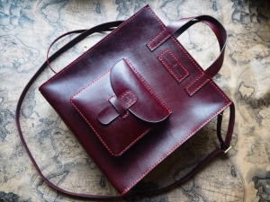 Free red bag pattern from Mark Nikolai Leather