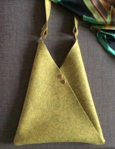 Free Origami Handbag Pattern by Laura Casey