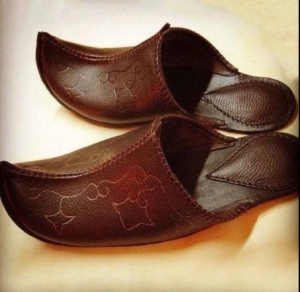 Free pattern of leather Turkish slippers from the Leather Society