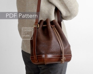 Free Pattern Shoulder Bag #59 by Leather DIY Studio