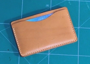 Free pattern of a simple leather wallet