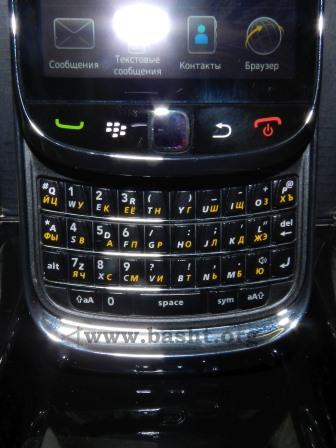 BlackBerry Torch 9800 019
