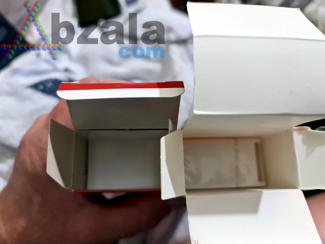 determining the authenticity of feather blades 003 thumbs