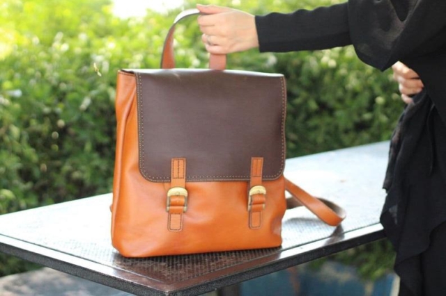 womens backpack by mark nikolai leather 002 thumbs