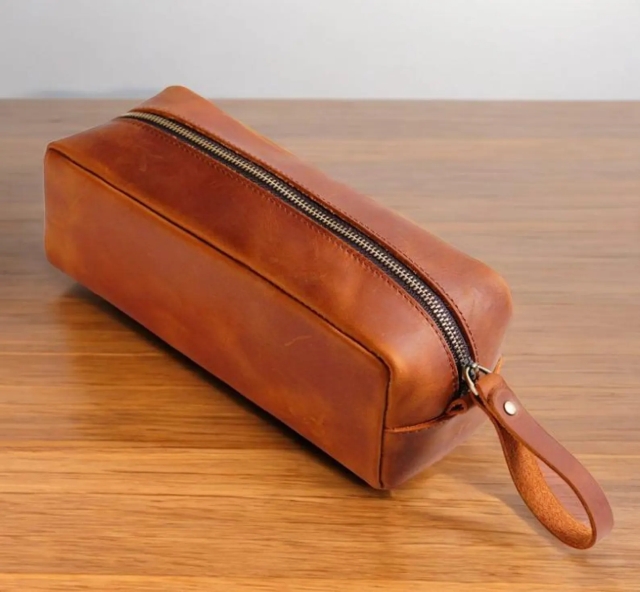 leather cosmetic bag pattern dopp kit by florespatterns 002 thumbs