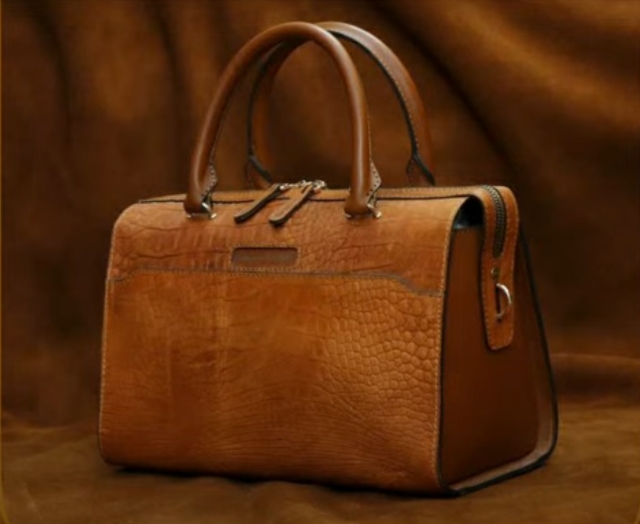 leather-bag-with-zipper-001-thumbs