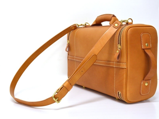 laptop-bag-from-lcp-design-000-thumbs