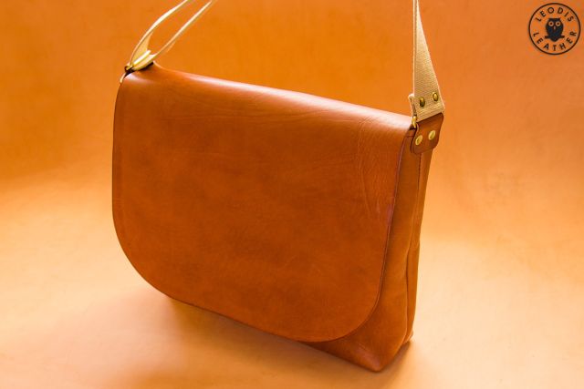 messenger bag leodis leather 003