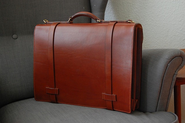 classic english briefcase design no 2 002 thumbs