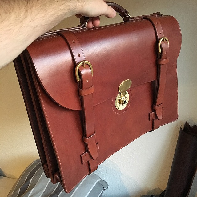 classic english briefcase design no 2 011 thumbs