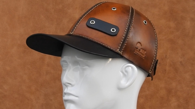 leather-baseball-cap-from-oak-leathercraft-001-thumbs
