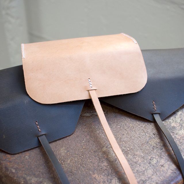 simple gusset leather clutch template 2 thumbs