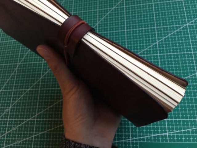 midori travelers notebook leathercove 002 thumbs
