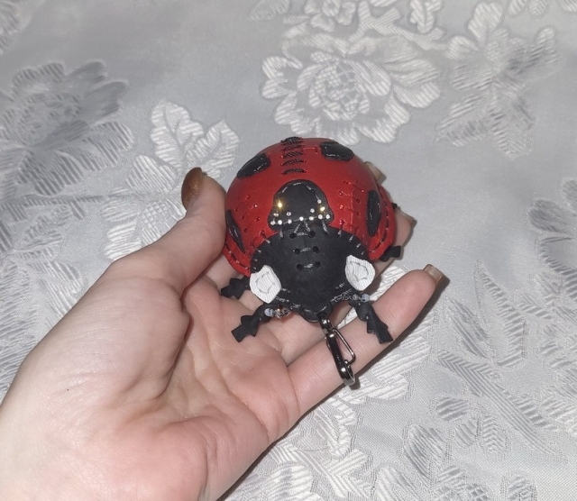 keychain ladybug from tsarkovaek 002 thumbs