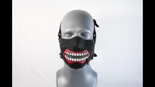 smiling zipper mask paintyee 001 thumbs