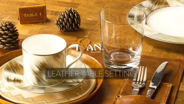 table-setting-ivan-leathercraft-000-thumbs