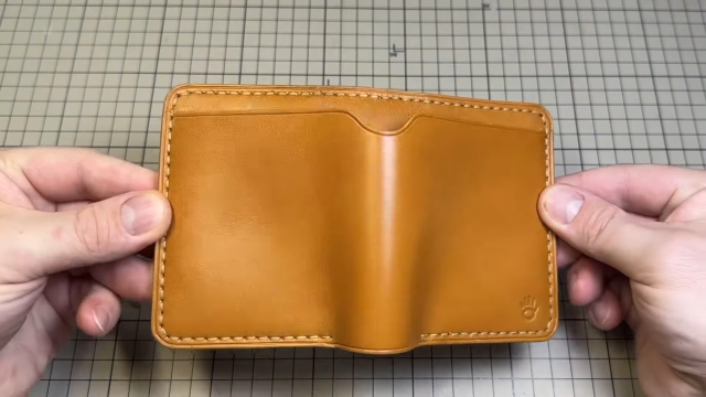 compact-unusual-wallet-by-midasa-workshop-000-thumbs