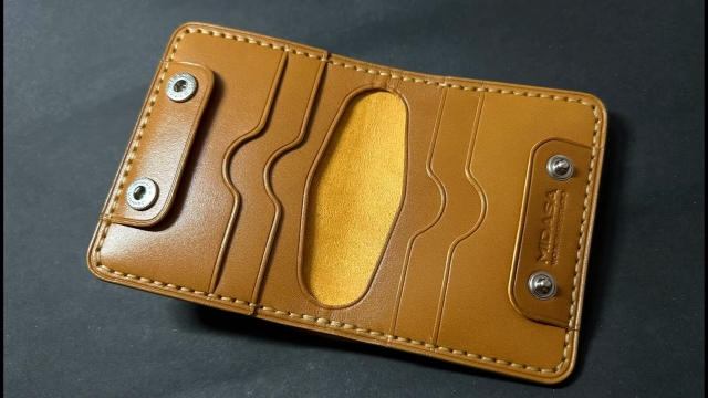 compact unusual wallet by midasa workshop 006 thumbs