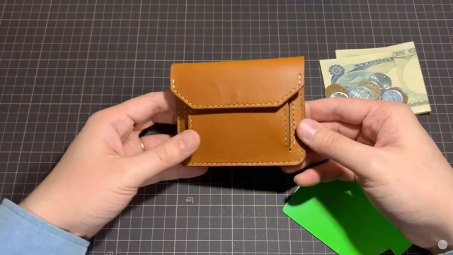 mini wallet for banknotes and cards from rascasse tokyo 002 thumbs