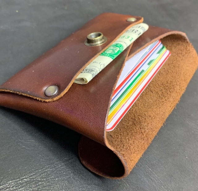 seamless-wallet-from-royko-leathercraft-001-thumbs