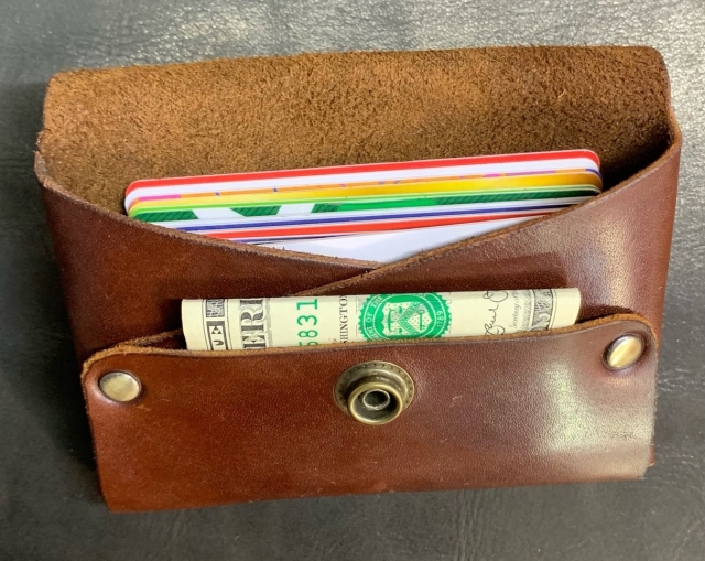 seamless wallet from royko leathercraft 002 thumbs