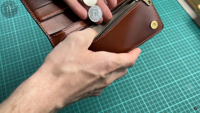 bi fold wallet long wild leather craft 006 thumbs