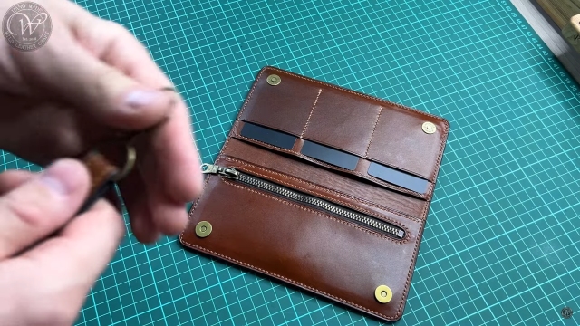 bi fold wallet long wild leather craft 007 thumbs