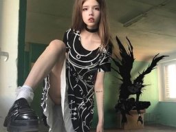 beautiful-students-260924-260924-001