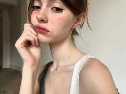 beautiful-students-260924-260924-001