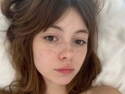 beautiful-students-260924-260924-001