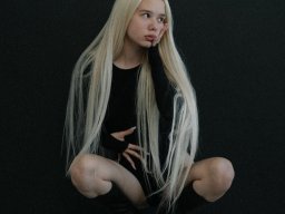 beautiful-students-260924-260924-001