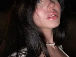 beautiful-students-260924-260924-001