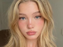 beautiful-students-260924-260924-001
