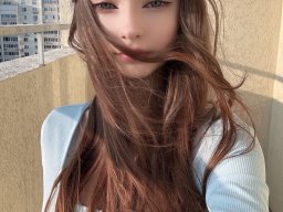 beautiful-students-260924-260924-001