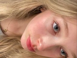beautiful-students-260924-260924-001