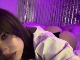 beautiful-students-260924-260924-002