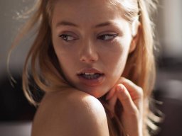 beautiful-students-260924-260924-002
