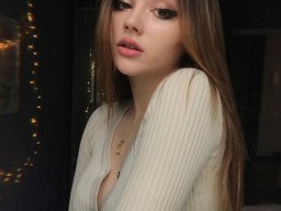 beautiful-students-260924-260924-002