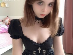 beautiful-students-260924-260924-003