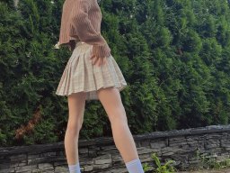 beautiful-students-260924-260924-003