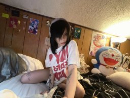 beautiful-students-260924-260924-003