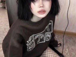 beautiful-students-260924-260924-004