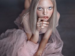 beautiful-students-260924-260924-004