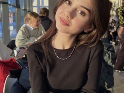 beautiful-students-260924-260924-005