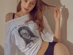 beautiful-students-260924-260924-006