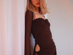 beautiful-students-260924-260924-007